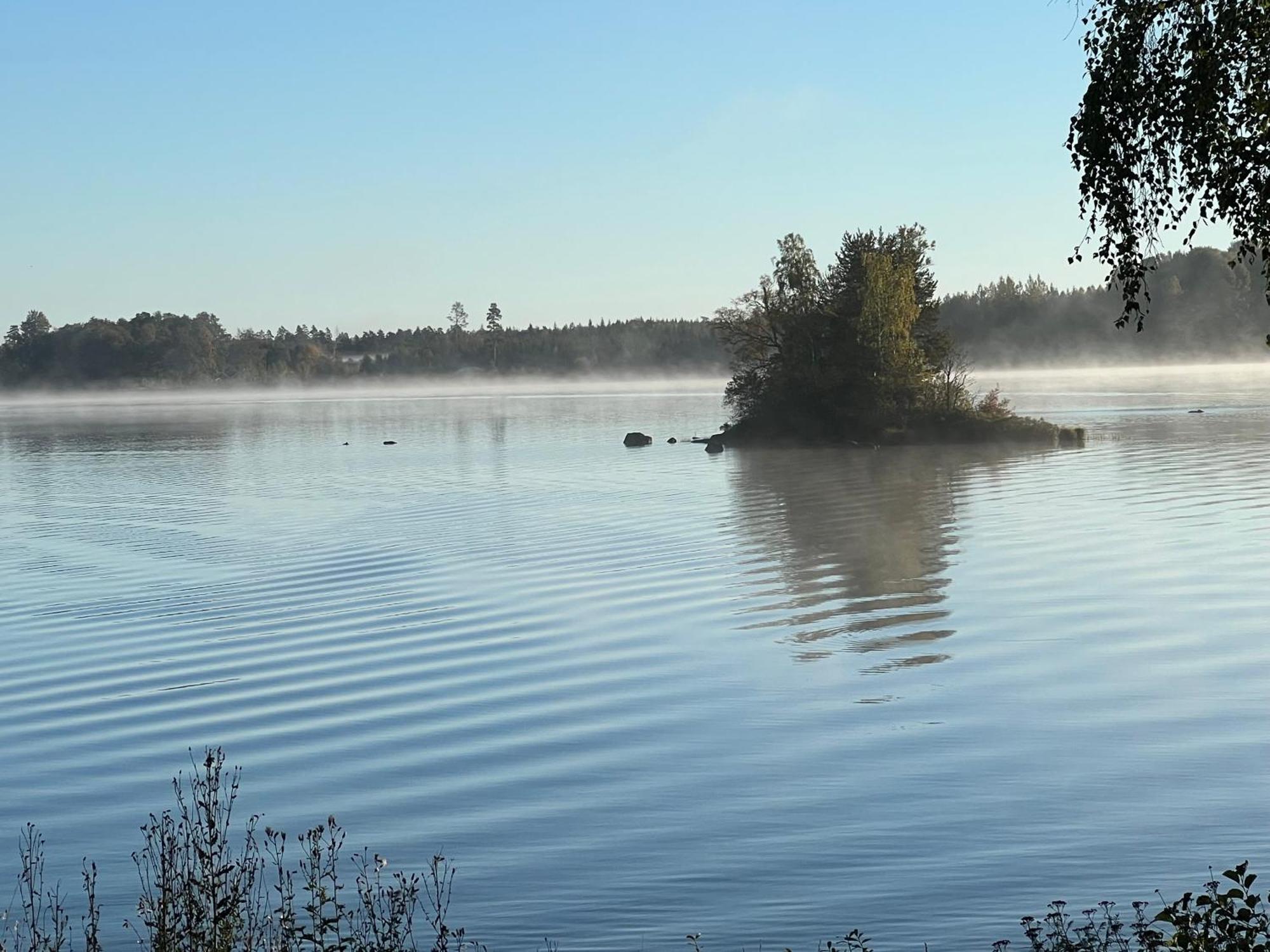 Lakecottage Djuvanas Bagian luar foto